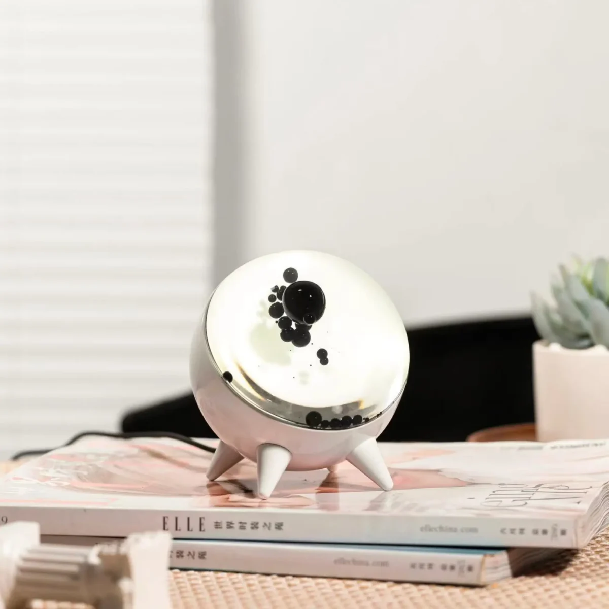 Ferrofluid Speaker Cozy Living Min