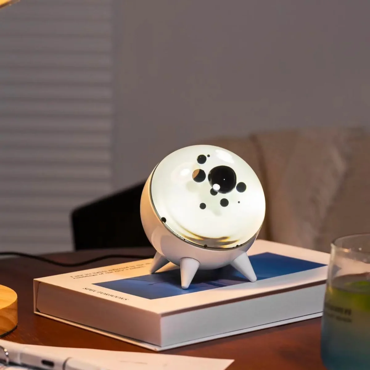 Ferrofluid Speaker Indoor Min